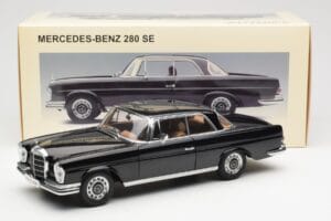 Mercedes 280 SE W111 クーペ ブラック AUTOart 1:18 76286 メタル - 画像 8/8
