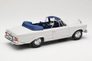 Mercedes 280 SE W111 カブリオレ ライトグレー Norev 1:18 183530 メタル - 画像 3/8