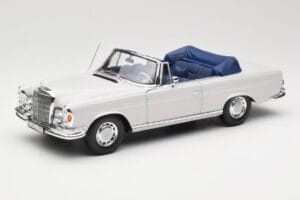 Mercedes 280 SE W111 カブリオレ ライトグレー Norev 1:18 183530 メタル