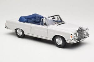 Mercedes 280 SE W111 カブリオレ ライトグレー Norev 1:18 183530 メタル - 画像 6/8