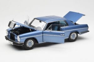 Mercedes 280C/8 W114 クーペ ブルー メタリック AUTOart 1:18 76187 メタル - 画像 2/8