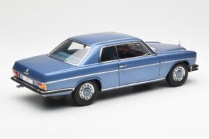 Mercedes 280C/8 W114 クーペ ブルー メタリック AUTOart 1:18 76187 メタル - 画像 3/8
