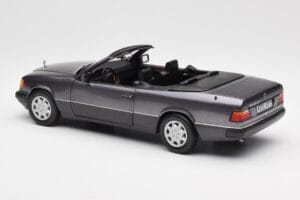 Mercedes 300 CE-24 W124 カブリオレ パープルメタリック Norev 1:18 183567 メタル - 画像 9/10
