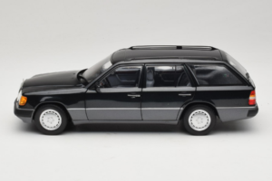 Mercedes 300 D W124 エステート ブラック Norev 1:18 183960 メタル - 画像 4/8