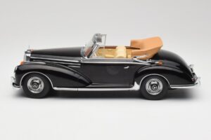 Mercedes 300 SC W188 カブリオレ ブラック KK-Scale 1:18 KKDC180941 メタル - 画像 3/6