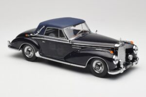 Mercedes 300 SC W188 カブリオレ ソフトトップ ダークブルー KK-Scale 1:18 KKDC180944 メタル - 画像 4/6