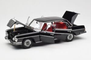 Mercedes 300 SEL 6.3 W109 ブラック AUTOart 1:18 76140 メタル - 画像 2/8