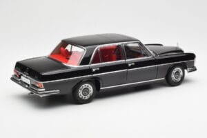Mercedes 300 SEL 6.3 W109 ブラック AUTOart 1:18 76140 メタル - 画像 3/8