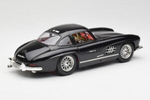Mercedes 300 SL W198 ブラック Bburago 1:18 35791 メタル - 画像 3/8