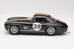 Mercedes 300 SL #38 1954 Bburago 1:18 3015-M1 メタル - 画像 4/8