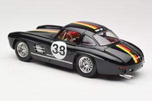 Mercedes 300 SL #38 1954 Bburago 1:18 3015-M1 メタル - 画像 7/8