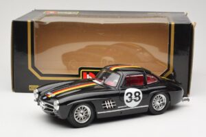 Mercedes 300 SL #38 1954 Bburago 1:18 3015-M1 メタル - 画像 8/8