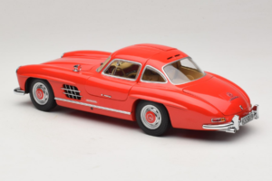 Mercedes 300 SL Gullwing レッド Minichamps 1:18 180039001 メタル - 画像 7/8