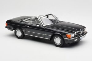Mercedes 300 SL R107 ブラック パール ディーラー エディション Norev 1:18 B66040678 メタル - 画像 8/10