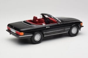 Mercedes 300 SL R107 ブラック Norev 1:18 183511 メタル - 画像 3/8