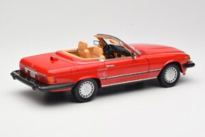 Mercedes 300 SL R107 レッド Norev 1:18 B66040623 メタル - 画像 3/8