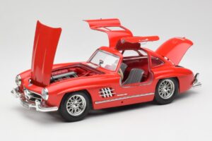 Mercedes 300 SL レッド Bburago 1:18 3015 メタル - 画像 2/8