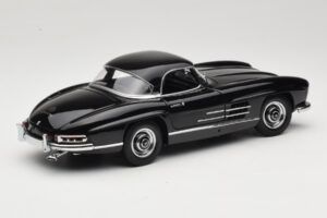Mercedes 300 SL W198 ロードスター With Hardtop ブラック Minichamps 1:18 180039040 メタル - 画像 3/8