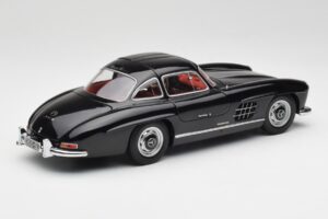 Mercedes 300 SL W198 ブラック Minichamps 1:18 180039004 メタル - 画像 3/8
