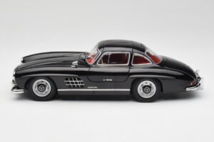Mercedes 300 SL W198 ブラック Minichamps 1:18 180039004 メタル - 画像 4/8