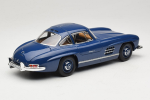 Mercedes 300 SL W198 ブルー Norev 1:18 183852 メタル - 画像 3/8