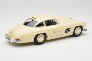 Mercedes 300 SL W198 クリーム Minichamps 1:18 110037212 メタル - 画像 3/8