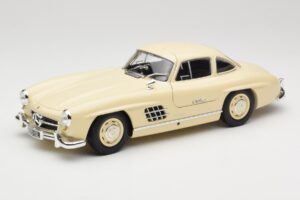 Mercedes 300 SL W198 クリーム Minichamps 1:18 110037212 メタル