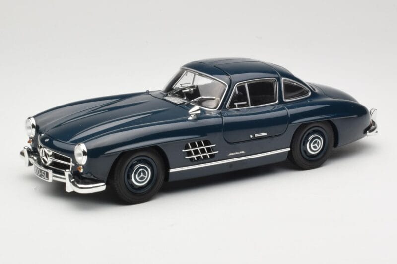 Mercedes 300 SL W198 Gullwing ダークブルー Minichamps 1:18 110037216 メタル