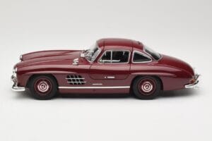 Mercedes 300 SL W198 Gullwing ダークレッド Minichamps 1:18 110037218 メタル - 画像 4/8