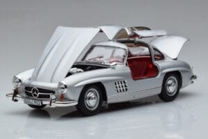 Mercedes 300 SL W198 Gullwing Norev 1:18 183850 メタル - 画像 2/8