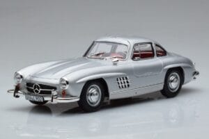 Mercedes 300 SL W198 Gullwing Norev 1:18 183850 メタル