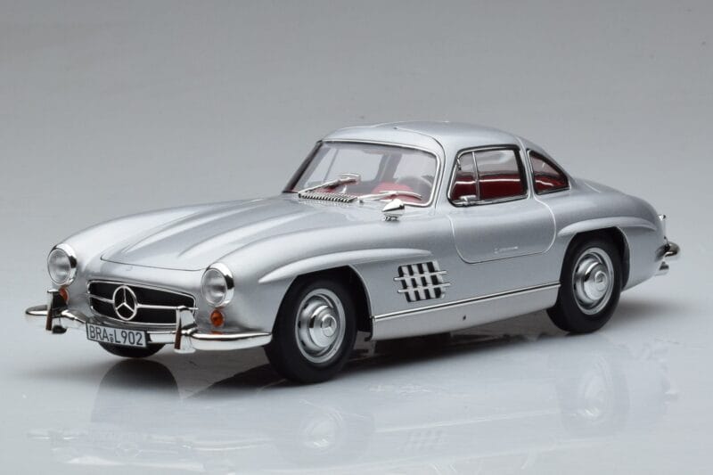 Mercedes 300 SL W198 Gullwing Norev 1:18 183850 メタル