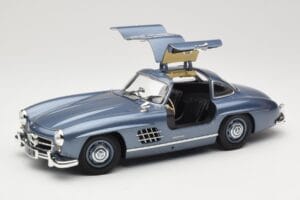 Mercedes 300 SL W198 Gullwing Light Blue Metallic Minichamps 1:18 110037220 メタル - 画像 2/8