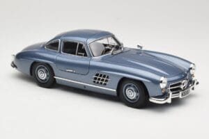 Mercedes 300 SL W198 Gullwing Light Blue Metallic Minichamps 1:18 110037220 メタル - 画像 6/8