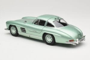 Mercedes 300 SL W198 Gullwing Light Green Metallic Minichamps 1:18 110037221 メタル - 画像 7/8