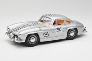 Mercedes 300 SL W198 #295 1954 Bburago 1:18 32813 メタル