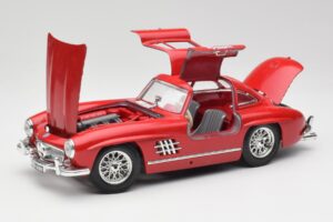 Mercedes 300 SL W198 Red Metallic Bburago 1:18 3013-M1 メタル - 画像 2/8