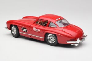 Mercedes 300 SL W198 Red Metallic Bburago 1:18 3013-M1 メタル - 画像 7/8