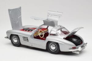 Mercedes 300 SL W198 ガルウィング シルバーグレー Bburago 1:18 3513 メタル - 画像 4/8