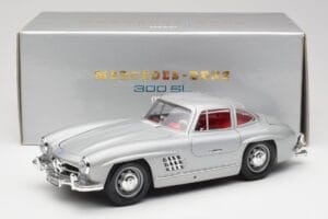 Mercedes 300 SL W198 ガルウィング シルバーグレー Bburago 1:18 3513 メタル - 画像 8/8