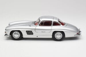 Mercedes 300 SL W198 ガルウィング シルバー メタリック Minichamps 1:18 B66040379 メタル - 画像 4/8