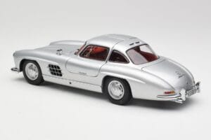 Mercedes 300 SL W198 ガルウィング シルバー メタリック Minichamps 1:18 B66040379 メタル - 画像 7/8