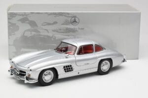 Mercedes 300 SL W198 ガルウィング シルバー メタリック Minichamps 1:18 B66040379 メタル - 画像 8/8