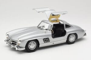 Mercedes 300 SL W198 Gullwing シルバー Minichamps 1:18 110037210 メタル - 画像 2/8