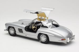 Mercedes 300 SL W198 Gullwing シルバー Minichamps 1:18 110037210 メタル - 画像 5/8