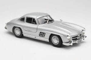 Mercedes 300 SL W198 Gullwing シルバー Minichamps 1:18 110037210 メタル - 画像 6/8