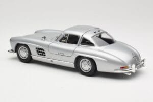 Mercedes 300 SL W198 Gullwing シルバー Minichamps 1:18 110037210 メタル - 画像 7/8