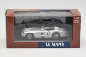 Mercedes 300 SLR #21 K. Kling / A. Simon 24 Hours of Le Mans 1955 Minichamps 1:43 432553021 メタル - 画像 4/4