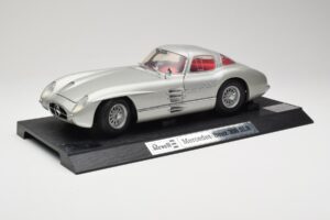 Mercedes 300 SLR シルバー Revell 1:12 08851 メタル