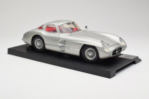 Mercedes 300 SLR シルバー Revell 1:12 08851 メタル - 画像 6/8